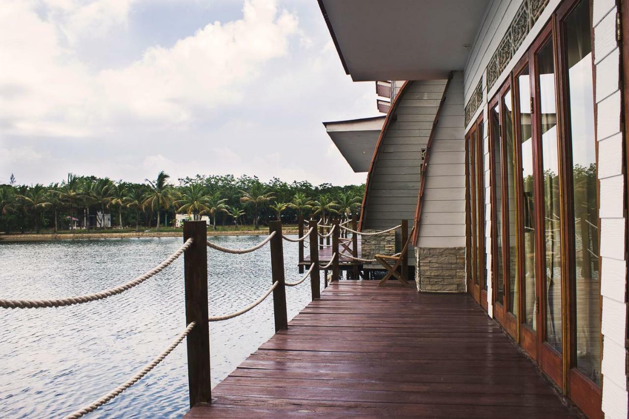 Hotel Reddoorz Near Pantai Coastarina Batam