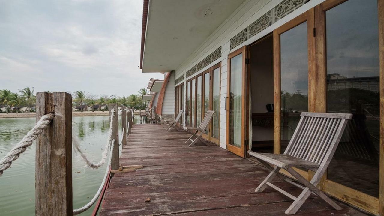 Reddoorz Near Pantai Coastarina Hotel 2*
